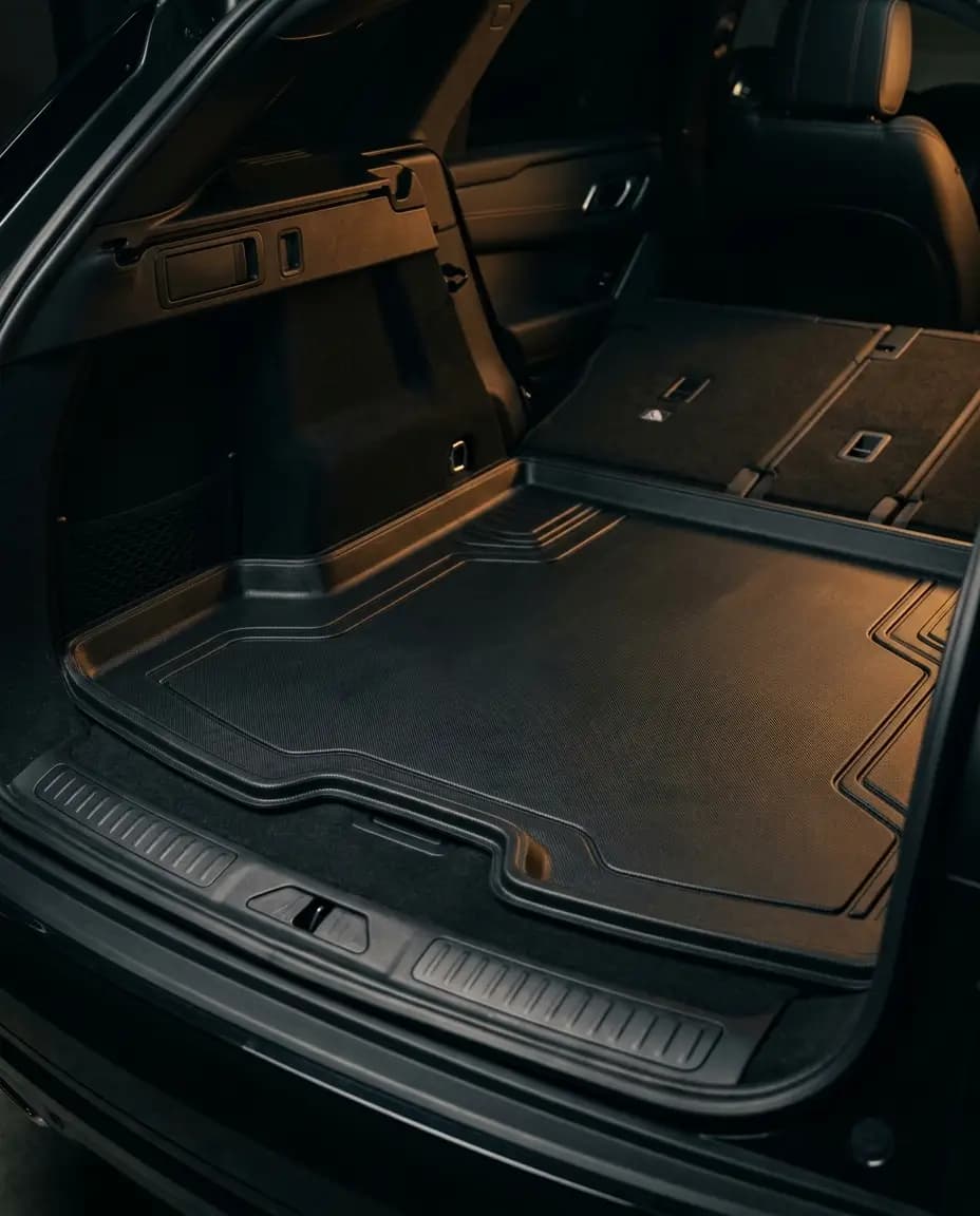 Boot liner tray